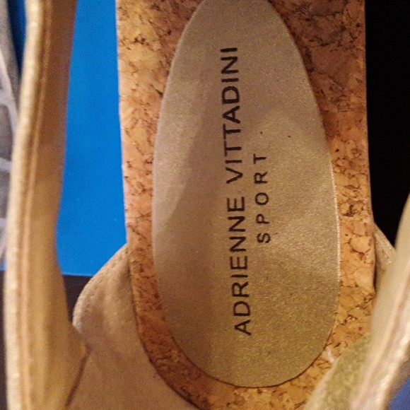 Adrienne Vittadini Gold Sandals - Picture 8 of 9